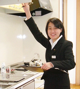 カラーコーディネーター 板谷さん